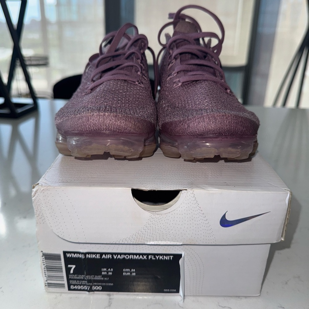 Nike Vapormax - Picture 2 of 5